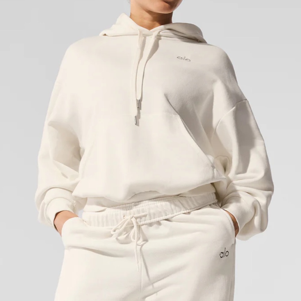 ALO Yoga Women's ivory Accolade Hoodie - size xxs
